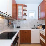 Holiday home Four-bedroom In Okrug Gornji