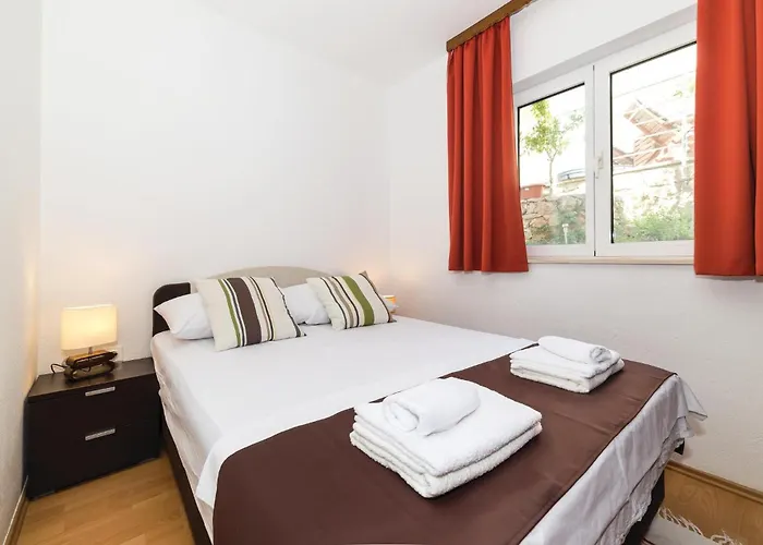 Four-bedroom In Okrug Gornji Trogir